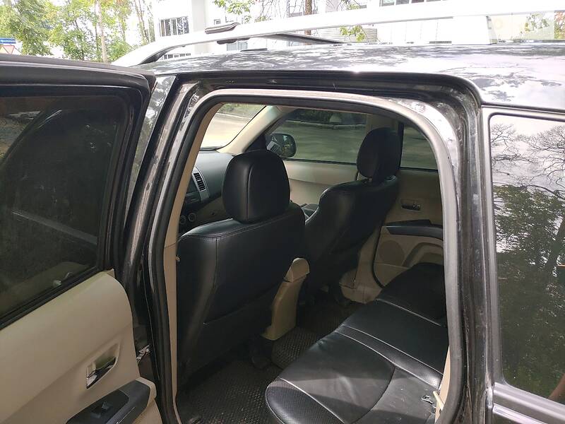 Внедорожник / Кроссовер Mitsubishi Outlander XL 2008 в Киеве