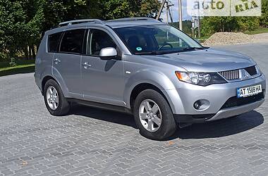 Внедорожник / Кроссовер Mitsubishi Outlander XL 2009 в Коломые