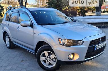 Внедорожник / Кроссовер Mitsubishi Outlander XL 2011 в Тернополе