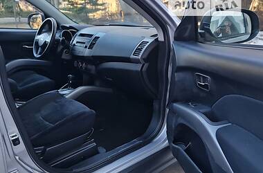 Внедорожник / Кроссовер Mitsubishi Outlander XL 2011 в Тернополе