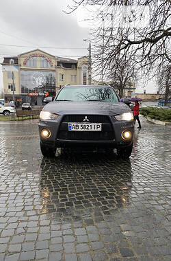 Внедорожник / Кроссовер Mitsubishi Outlander XL 2010 в Тульчине