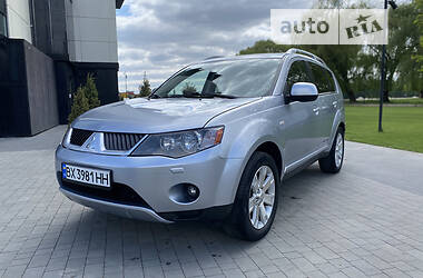 Внедорожник / Кроссовер Mitsubishi Outlander XL 2009 в Хмельницком