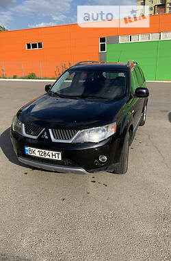 Mitsubishi Outlander XL 2009