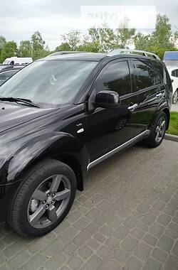 Внедорожник / Кроссовер Mitsubishi Outlander XL 2008 в Львове