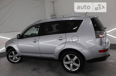 Внедорожник / Кроссовер Mitsubishi Outlander XL 2009 в Трускавце