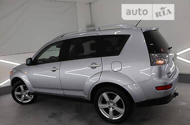 Внедорожник / Кроссовер Mitsubishi Outlander XL 2009 в Трускавце