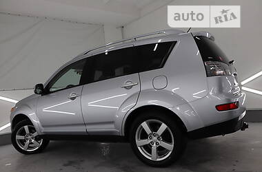 Внедорожник / Кроссовер Mitsubishi Outlander XL 2009 в Трускавце