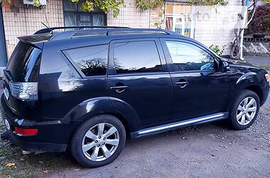 Позашляховик / Кросовер Mitsubishi Outlander XL 2010 в Вінниці