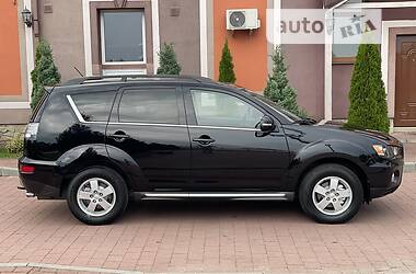 Внедорожник / Кроссовер Mitsubishi Outlander XL 2012 в 