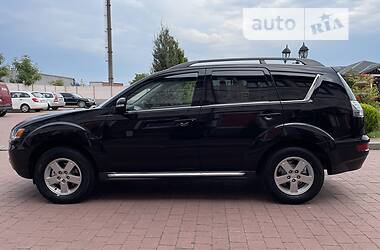 Внедорожник / Кроссовер Mitsubishi Outlander XL 2012 в 