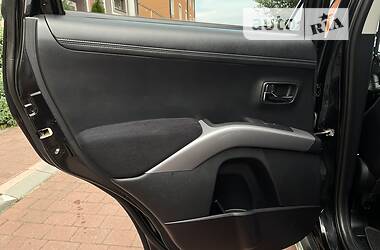 Внедорожник / Кроссовер Mitsubishi Outlander XL 2012 в 