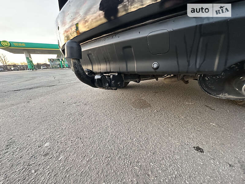 Внедорожник / Кроссовер Mitsubishi Outlander XL 2010 в Ивано-Франковске