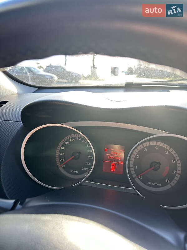 Внедорожник / Кроссовер Mitsubishi Outlander XL 2008 в Бердичеве