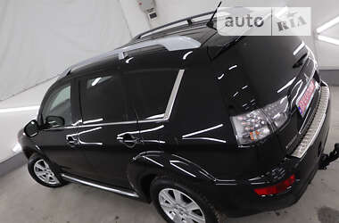 Внедорожник / Кроссовер Mitsubishi Outlander XL 2010 в Трускавце