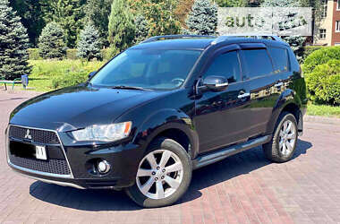 Mitsubishi outlander 2013 года