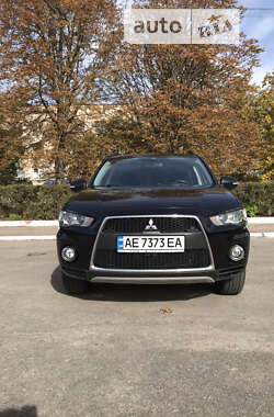 Mitsubishi Outlander XL 2011