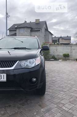 Позашляховик / Кросовер Mitsubishi Outlander XL 2008 в Львові