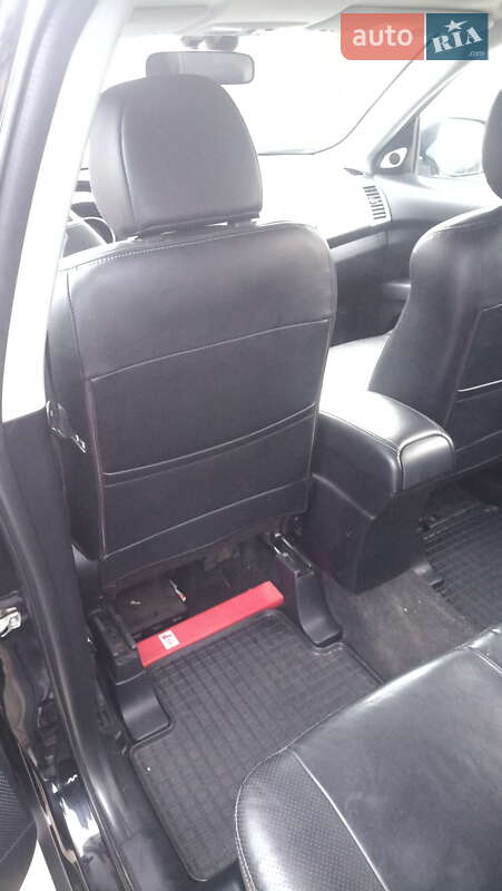 Позашляховик / Кросовер Mitsubishi Outlander XL 2008 в Чорноморську