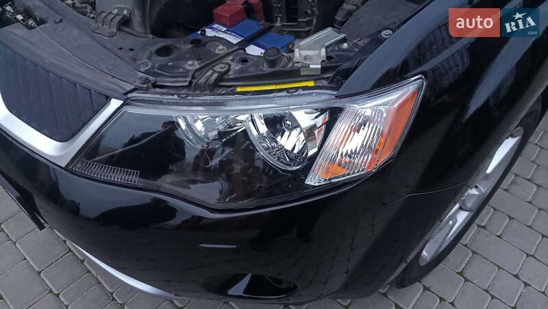 Позашляховик / Кросовер Mitsubishi Outlander XL 2008 в Чорноморську