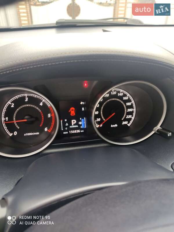 Позашляховик / Кросовер Mitsubishi Outlander XL 2010 в Чернівцях фото 9 Позашляховик / Кросовер Mitsubishi Outlander XL 2010 в Чернівцях