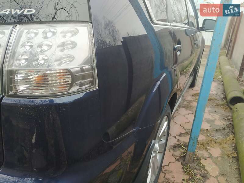 Внедорожник / Кроссовер Mitsubishi Outlander XL 2010 в Боярке