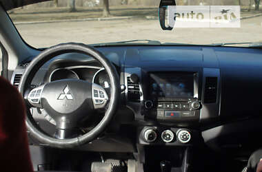 Внедорожник / Кроссовер Mitsubishi Outlander XL 2008 в Дружковке