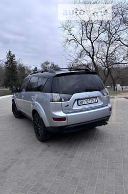 Внедорожник / Кроссовер Mitsubishi Outlander XL 2007 в Измаиле