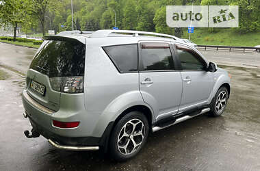 Внедорожник / Кроссовер Mitsubishi Outlander XL 2008 в Броварах