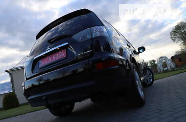 Внедорожник / Кроссовер Mitsubishi Outlander XL 2012 в Дрогобыче