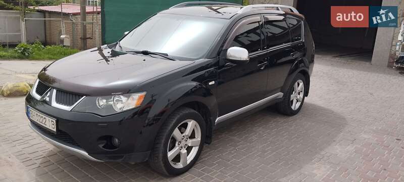 Внедорожник / Кроссовер Mitsubishi Outlander XL 2007 в Одессе