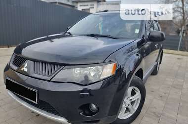 Позашляховик / Кросовер Mitsubishi Outlander XL 2009 в Івано-Франківську