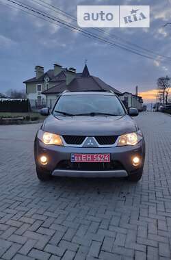 Внедорожник / Кроссовер Mitsubishi Outlander XL 2007 в Золочеве