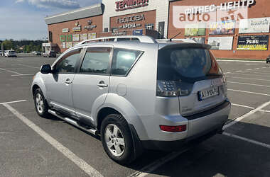 Внедорожник / Кроссовер Mitsubishi Outlander XL 2008 в Броварах