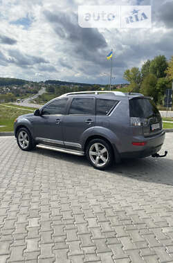 Позашляховик / Кросовер Mitsubishi Outlander XL 2007 в Тернополі