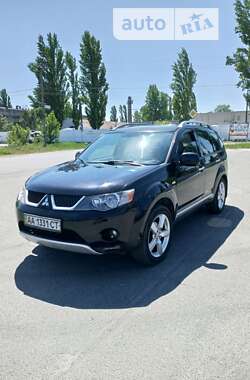 Позашляховик / Кросовер Mitsubishi Outlander XL 2007 в Києві