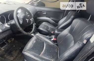 Внедорожник / Кроссовер Mitsubishi Outlander XL 2010 в Львове