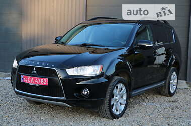 Внедорожник / Кроссовер Mitsubishi Outlander XL 2011 в Трускавце