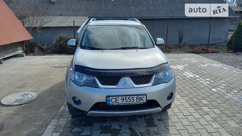 Внедорожник / Кроссовер Mitsubishi Outlander XL 2008 в Черновцах