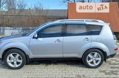 Внедорожник / Кроссовер Mitsubishi Outlander XL 2008 в Черновцах