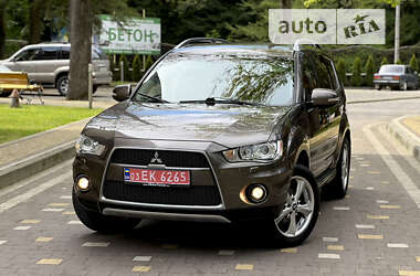 Внедорожник / Кроссовер Mitsubishi Outlander XL 2010 в Дрогобыче