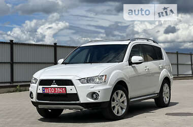 Mitsubishi Outlander XL 2010