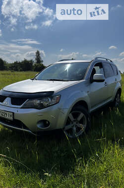 Позашляховик / Кросовер Mitsubishi Outlander XL 2007 в Нововолинську