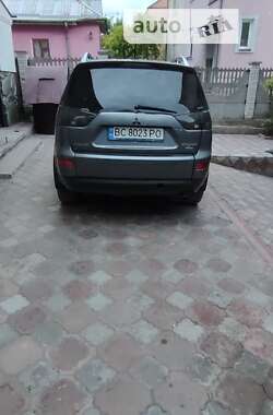 Позашляховик / Кросовер Mitsubishi Outlander XL 2007 в Ходореві