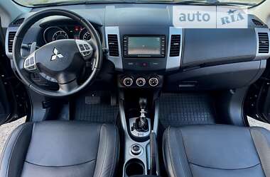 Внедорожник / Кроссовер Mitsubishi Outlander XL 2012 в Трускавце