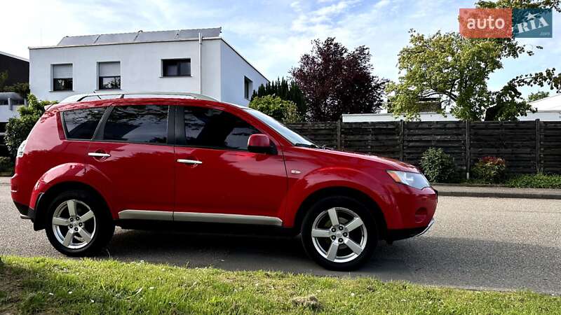 Позашляховик / Кросовер Mitsubishi Outlander XL 2007 в Харкові