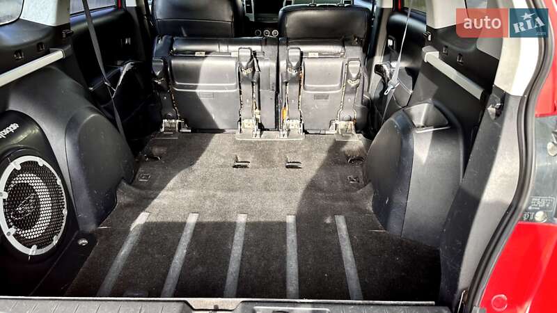 Позашляховик / Кросовер Mitsubishi Outlander XL 2007 в Харкові