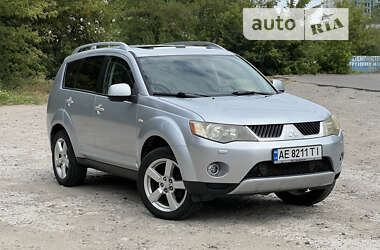 Позашляховик / Кросовер Mitsubishi Outlander XL 2007 в Дніпрі