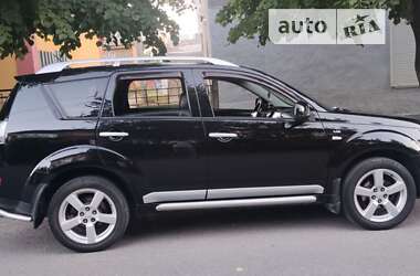 Внедорожник / Кроссовер Mitsubishi Outlander XL 2008 в Немирове