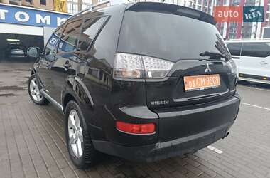 Позашляховик / Кросовер Mitsubishi Outlander XL 2009 в Луцьку