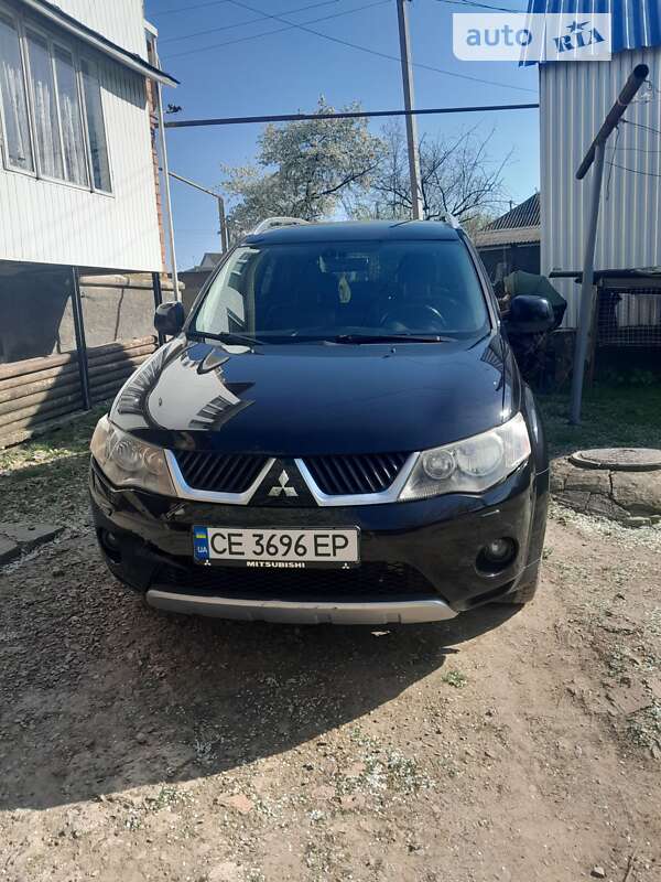 Позашляховик / Кросовер Mitsubishi Outlander XL 2008 в Кельменцях